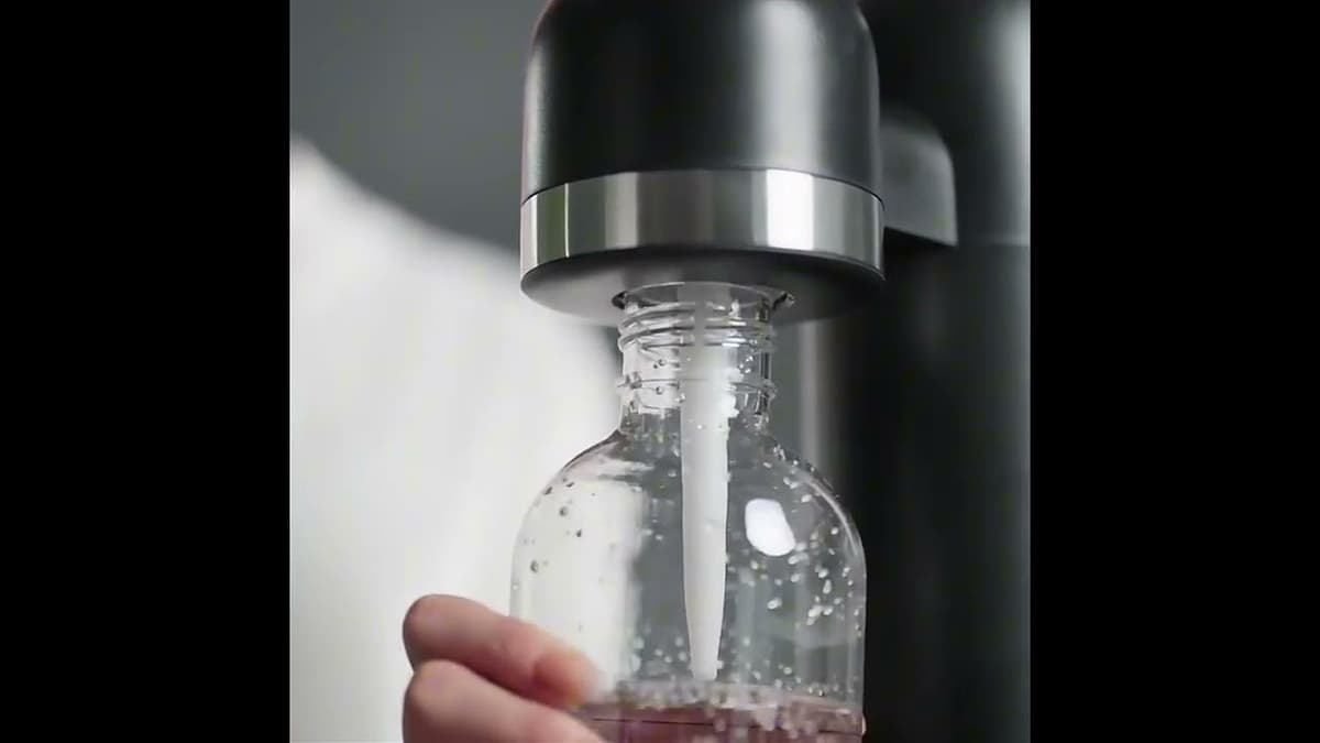 Watch Monso Soda Maker in action
